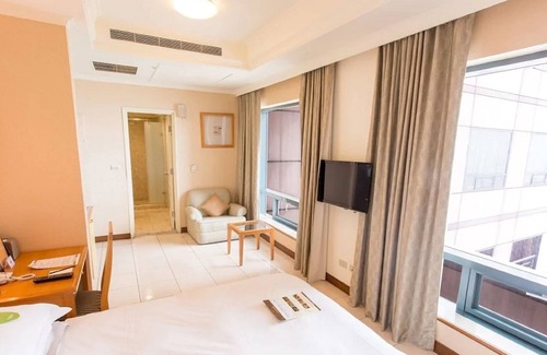 West District Hotel | Park Lane Inn
