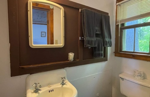 Tupper Lake Hotel | Park Motel and Cabins