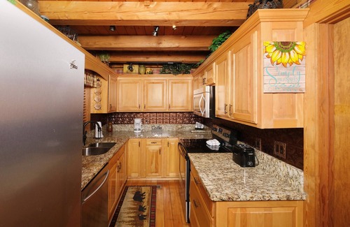Wears Valley Cabin | Park Paradise: Your Smoky Mountain Sanctuary is Calling!