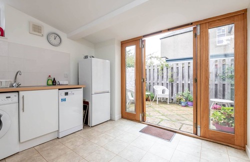Leven Ski Chalet | Park Place | Elie