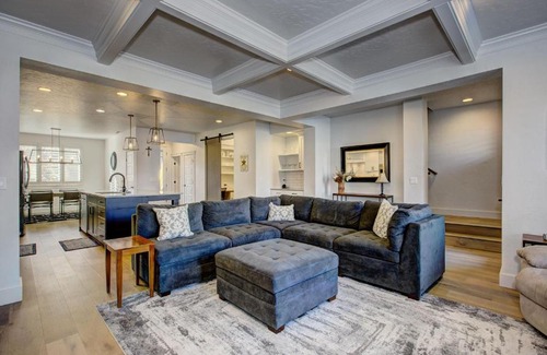 Warm Springs Villa | Park Place is a new, modern and sophisticated townhome in desirable Harris Ranch with use of community pool near Bown Crossing, Barber Park, Greenbelt and foothills trails, hike or float the river or ride the greenbelt from here