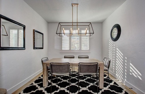 Warm Springs Villa | Park Place is a new, modern and sophisticated townhome in desirable Harris Ranch with use of community pool near Bown Crossing, Barber Park, Greenbelt and foothills trails, hike or float the river or ride the greenbelt from here