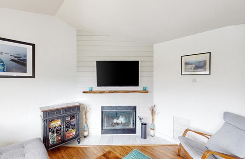 Chelan Apartment | Park Pointe: Sunny Days (B302)