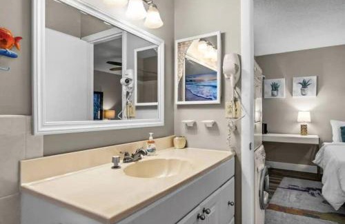 Redington Beach Apartment | Park View Condo #2