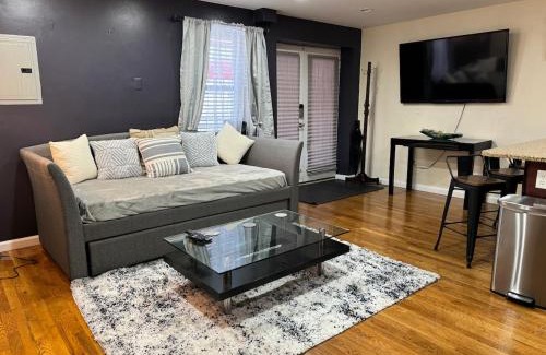 Union City Apartment | Park View Corp Two Units - 15 Mins to NYC