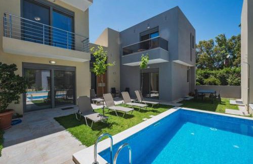 Daratsos Villa | Park-view Lux Pool Villa, steps to the Beach