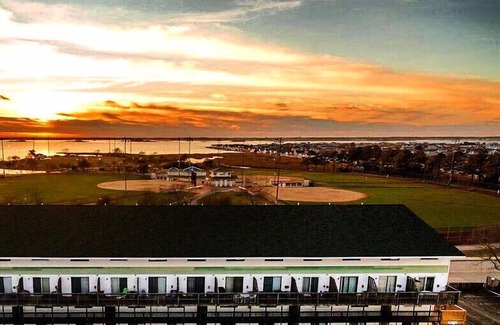 North Ocean City Condo | Park View, Pool, Fireworks and short walk to the Beach - Book Now!