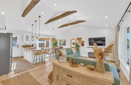 Riverside House | Park View Retreat with Hot Tub and King Size Bed