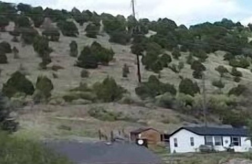 Beaver RV Rental | Park your RV in a 1 acre yard where mule deer and wild turkeys roam daily.