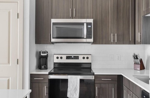 Pflugerville Apartment | Parker 1BD 1 - One Bedroom Apartment, Sleeps 2