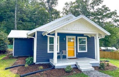 Fairview House | Parker House - 15 mins to Downtown Asheville