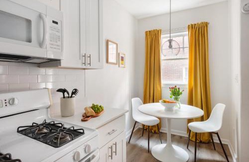 Midtown Apartment | Parkfront Nest