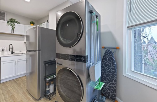 Baltimore Apartment | Parkside Gem: Luxe & Roomy by Historic Druid Hill l WIFI l Entire Unit