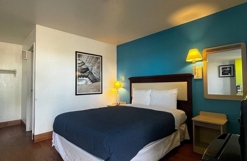Sweetwater Hotel | Parkside Inn by PHG - Sweetwater