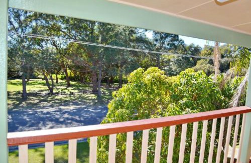 South West Rocks Apartment | Parkview Lodge - Bring your own linen.