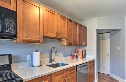 Parkville House | Parkville Home 9 Miles to Baltimore!