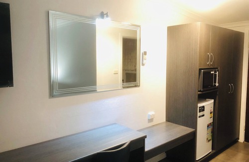Queanbeyan Hotel | Parkway Motel