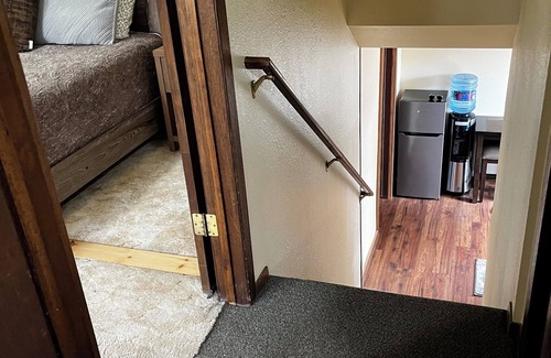 Gardiner Apartment | ParkWay Yellowstone Guest House Apartment #5