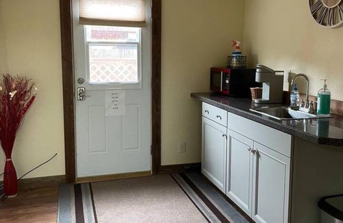 Gardiner House | Parkway Yellowstone Guest House Apartment #5