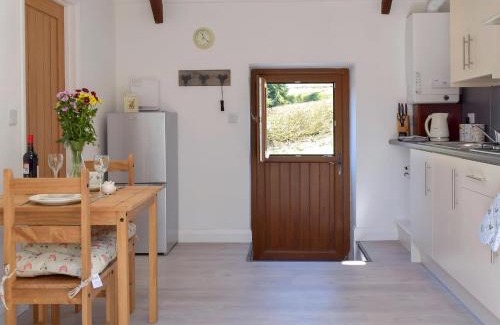 Llanybydder House | Parlwr - Uk11210
