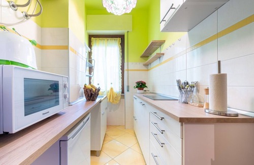 Parma Apartment | Parma Cozy Apartment near the Hospital