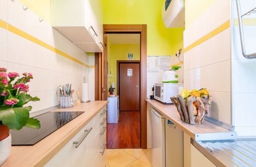 Parma Apartment | Parma Cozy Apartment near the Hospital