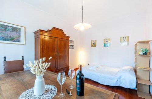Pablo Apartment | Parma Cozy Studio near the Hospital