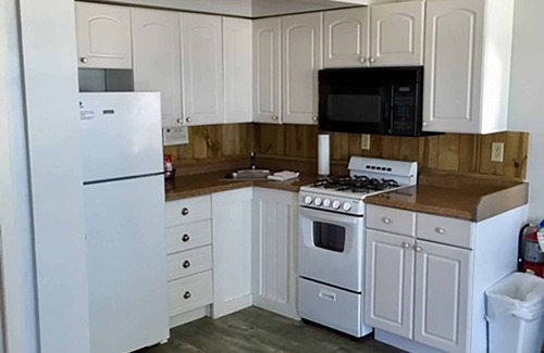 Little Torch Key Hotel | Parmer's Resort