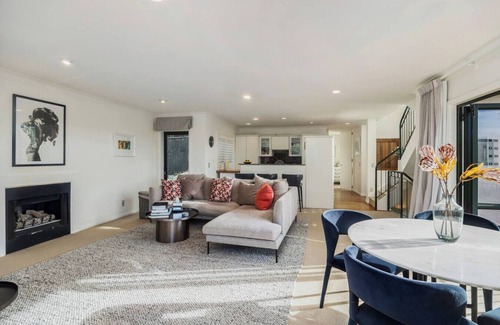 Parnell House | Parnell City Fringe Escape