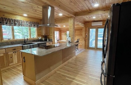 Inlet Cabin | Parquet House - A charming 8 Bedroom waterfront property ~ in the heart of Inlet