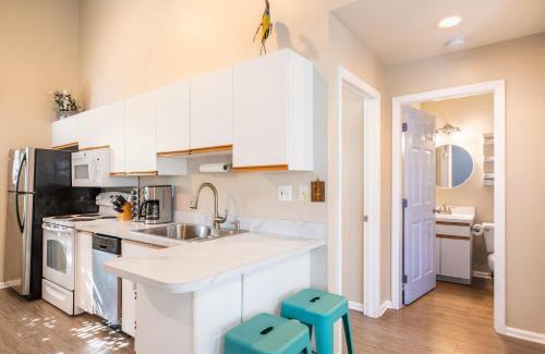 Truman Annex House | Parrot Perch by AvantStay Old Town Key West w Shared Pool Week Long Stays Only