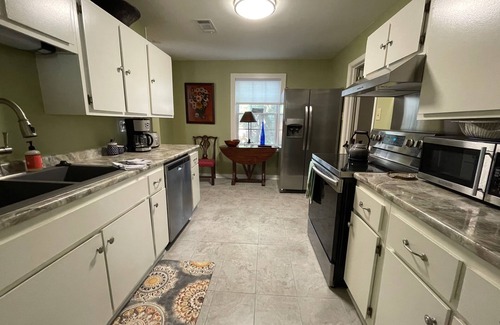 Druid City Cottage | Parsons' Carriage House - Book Now !