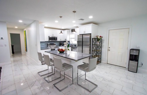 Seffner Community Alliance House | PARSONS HIDEAWAY CLOSE TO EVERYTHING IN TAMPA