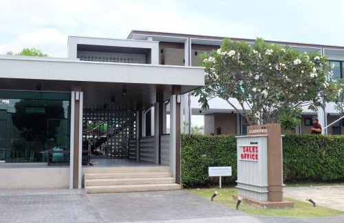 San Sai House | Parsons Place in Chiang Mai!