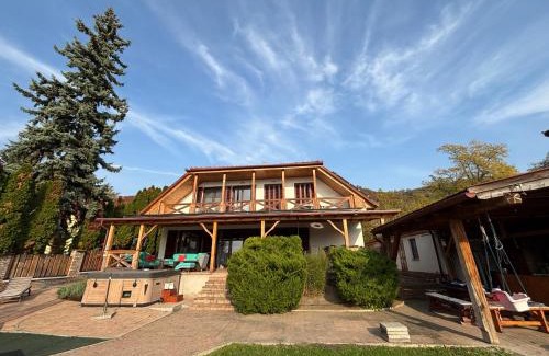 Balatonkenese Apartment | Parti Apartman