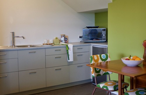Parua Bay Apartment | PARUA BAY STUDIO - SELF CONTAINED