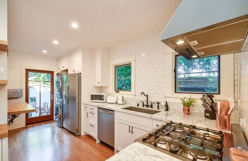 Bungalow Heaven House | Pasadena Bungalow in Historic Bungalow Heaven, 10 minutes from the Rose Bowl