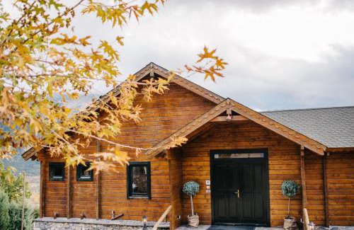 Feneos Ski Chalet | Pasithea Mountain Chalet