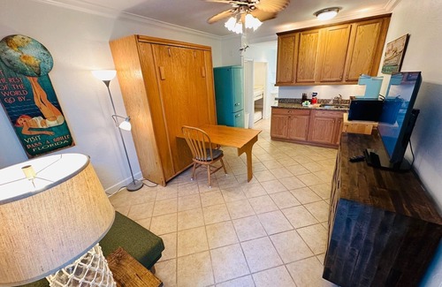 Pass-a-Grille Historic District Apartment | Pass a grille Gulf Way Beachfront 19