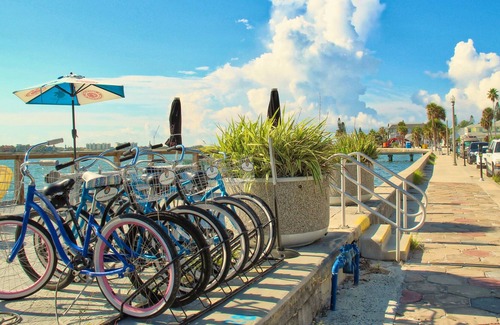 Pass-a-Grille Historic District Apartment | Pass a Grille Gulf Way Beachfront Balcony Views