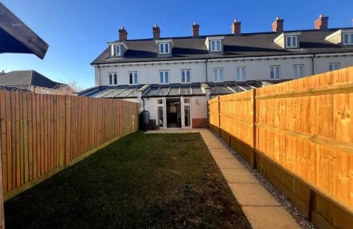 Colchester House | Pass the Keys 3 Bed home away from home