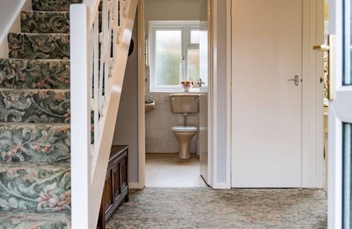 Verwood House | Pass the Keys | A quintessentially English home nr the New Forest