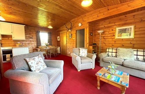 Sandyhills House | Pass the Keys | Beautiful Golf and Beach Lodge in Stunning Location