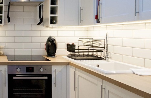 North Woolwich Apartment | Pass the Keys | Bright Modern flat by City Airport