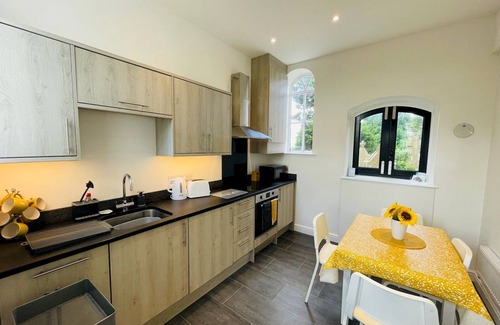 Combs House | Pass the Keys | Converted Sunday School for 4 with Views & Garden
