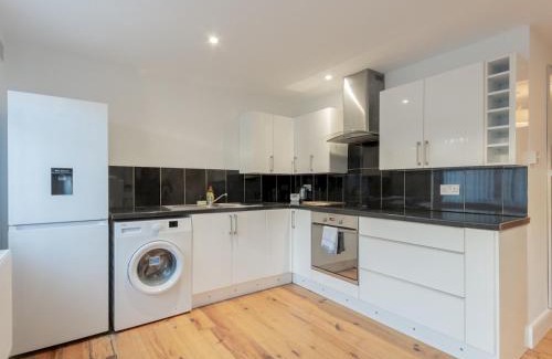 Leigh-on-Sea Apartment | Pass the Keys Cosy flat in Leigh