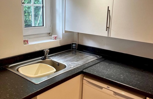 Rickmansworth Apartment | Pass the Keys | Cosy one bed flat with parking and scenic views