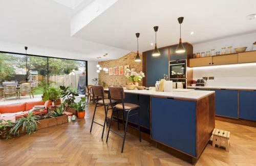 Forest Gate House | Pass the Keys Earlham Grove