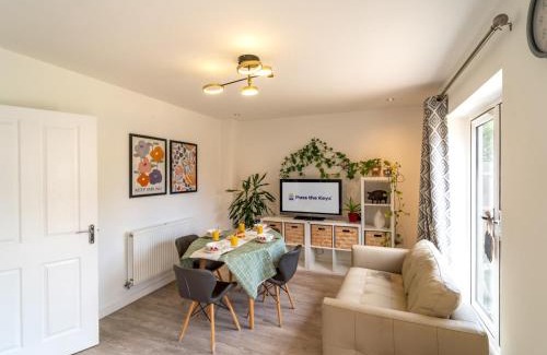Bicester House | Pass the Keys Experience Bicester Village near our Spacious Home