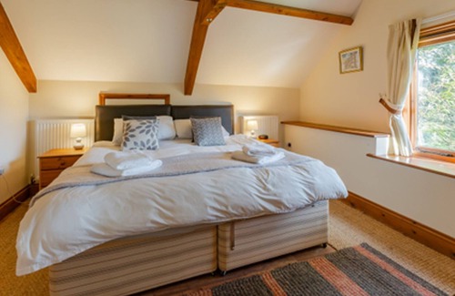 Aldborough House | Pass the Keys | Flint Lodge Spacious barn conversion